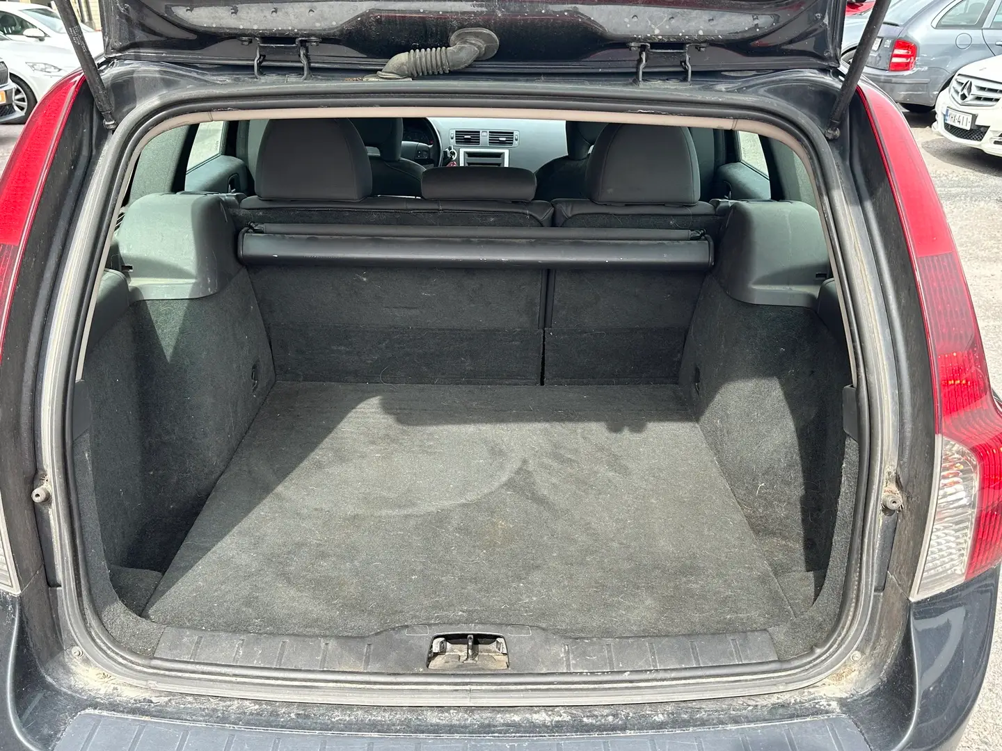 Car Image - 3FxBe9GJHOmm6wDrtFuXEl