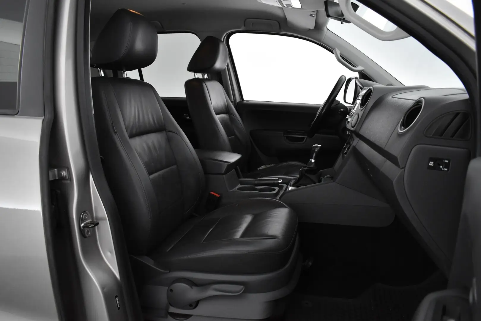 Car Image - 1h1WcGNwmrborkENWJstgp