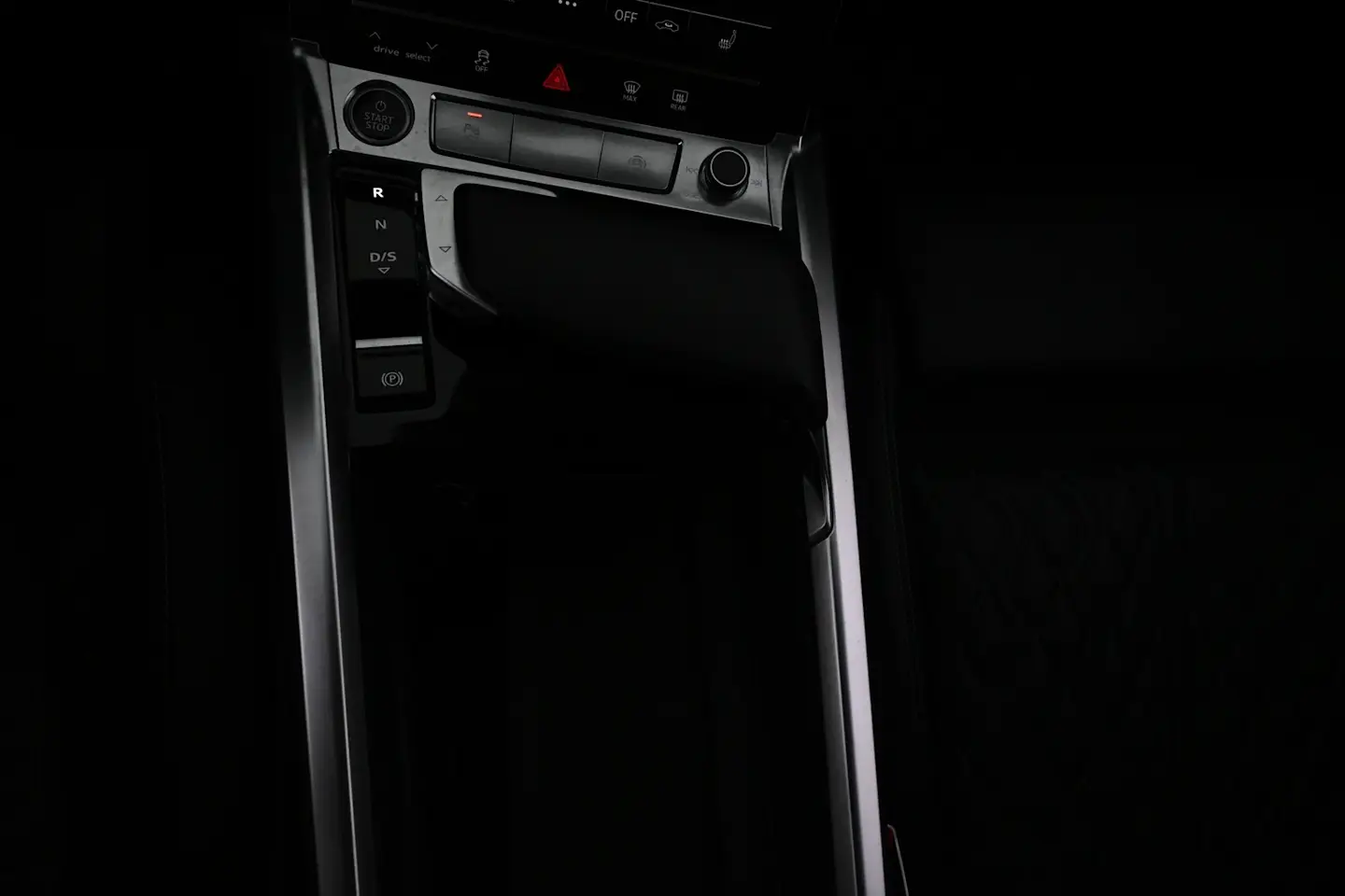 Car Image - 3A49QndwdEEC2yBbmC90lx