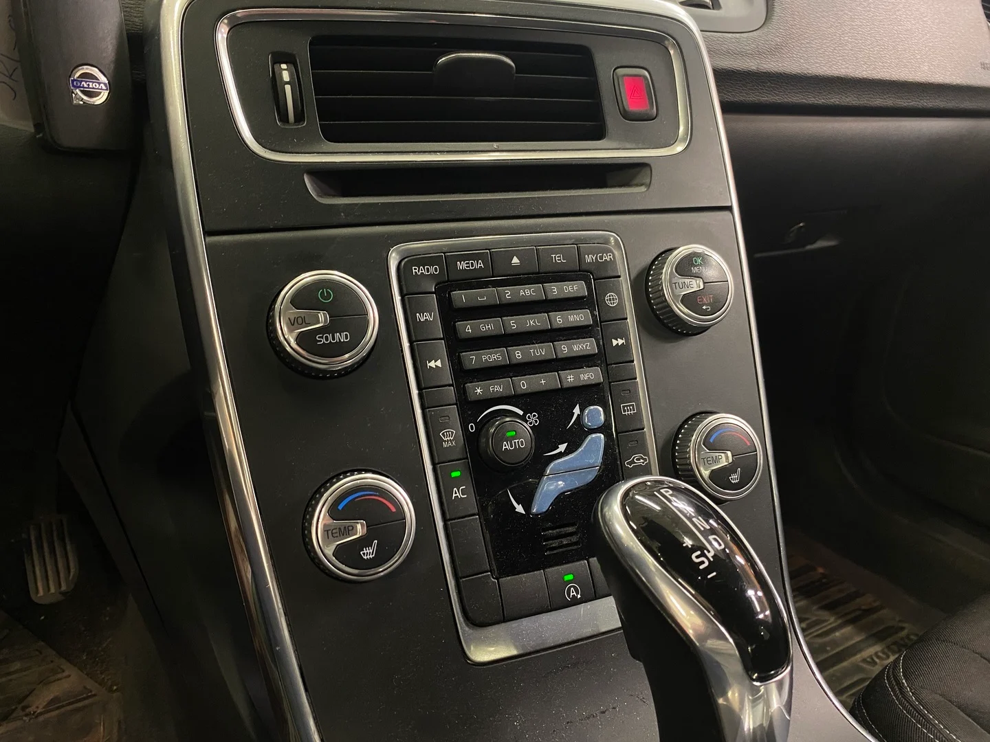 Car Image - 4DQDoaGwwtSstzuiuMNzX0