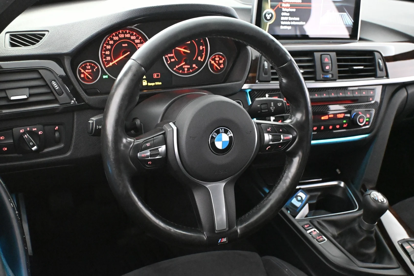 Car Image - 5HppEjRyeYxynhIPctQoCA
