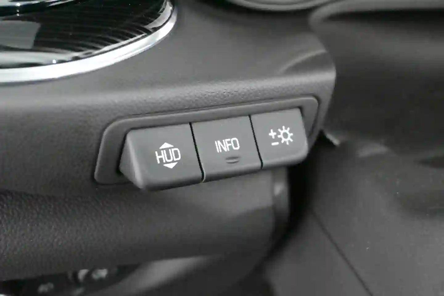 Car Image - 307thW2deAAYzTdgr2ENDo