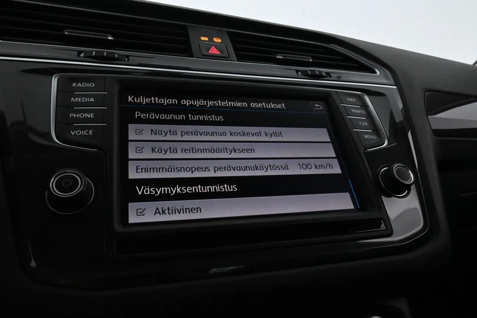 Car Image - 7roiZI2crZLgX8wKaUnJHG