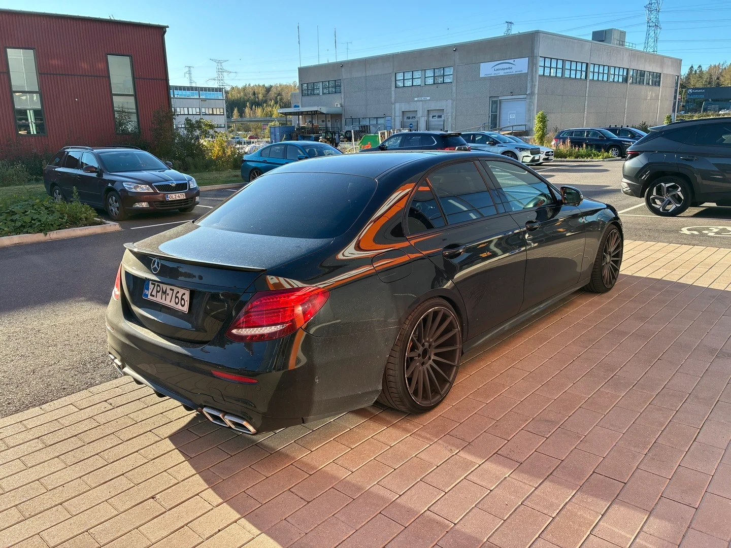 Car Image - 5QRYAqDKHwHjTStgehO6wL