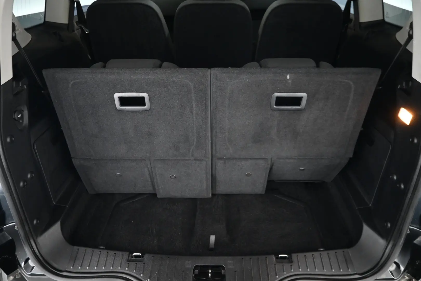 Car Image - 3VviB4gnNSa188tsxtNJj0