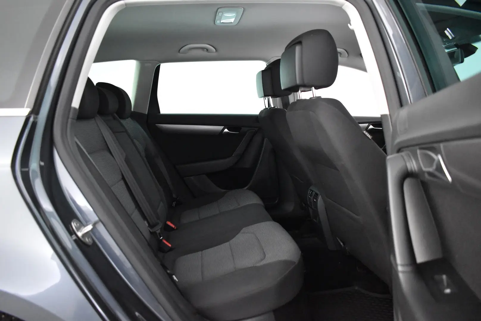 Car Image - 5SegxaNMJXXTtAB8nnPwwi