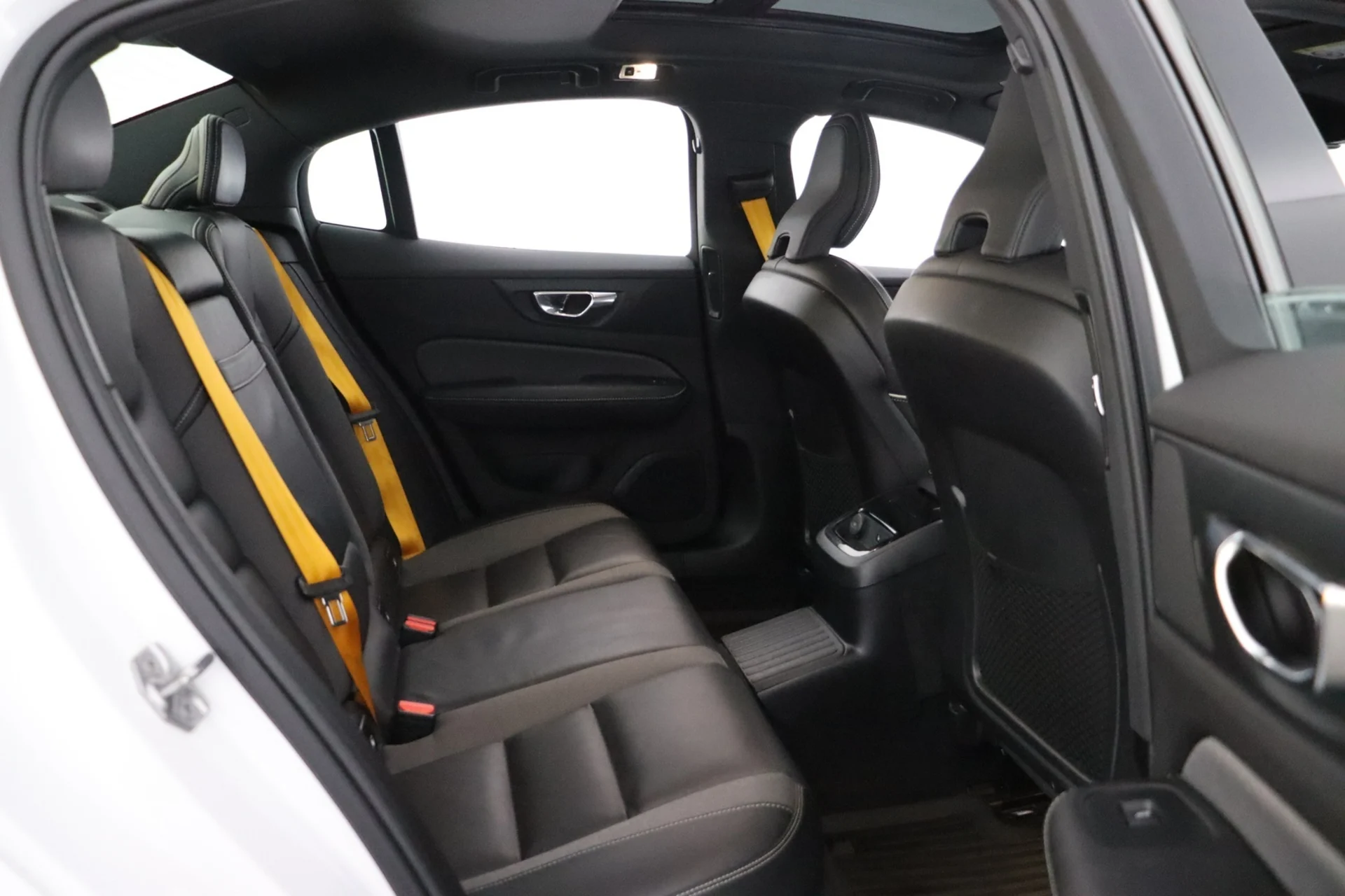Car Image - 7bccPCuA6FMWp4H9eMiyGm