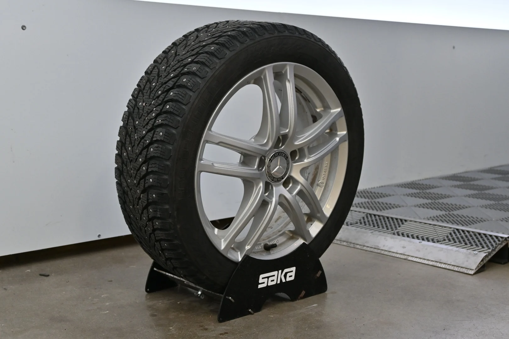 Car Image - 7JLQMCgYcIGWedfLsZyRlS