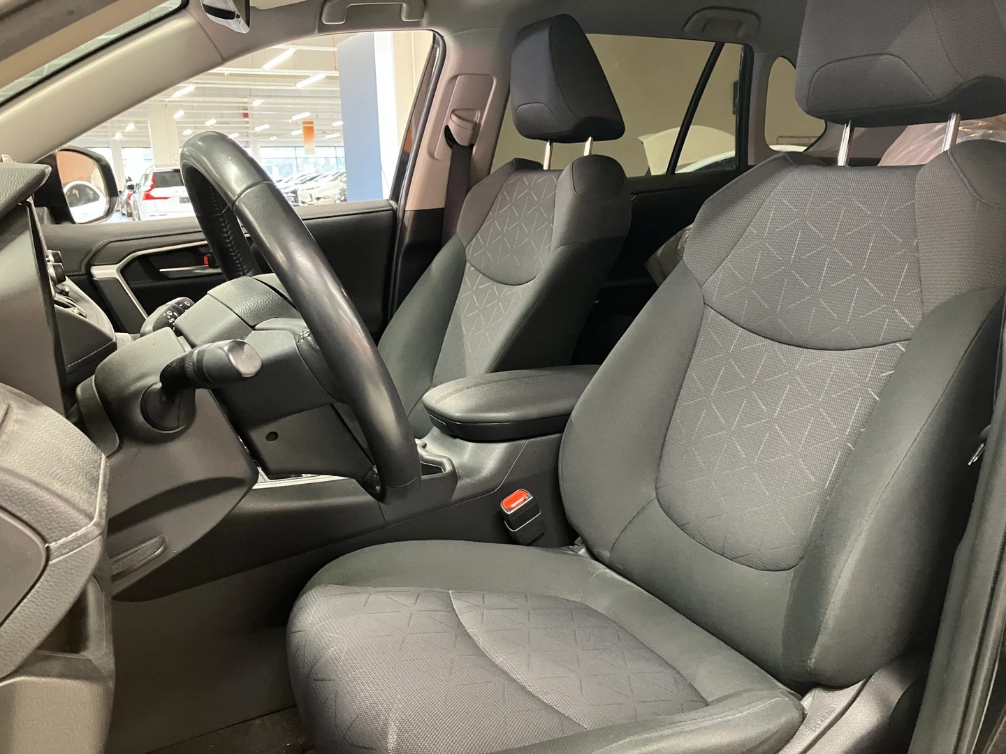 Car Image - 4tTB5dkm3c3mSrcynEXrkt