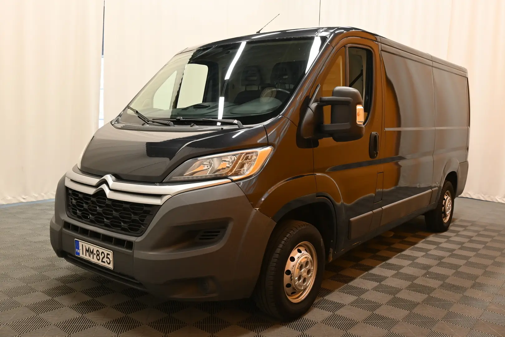Car Image - 7wMcCYPKJJU2j4BIoUlRDE