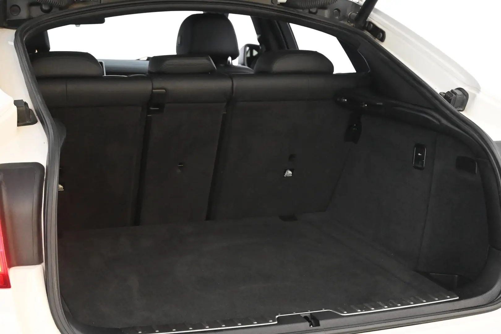 Car Image - 5IwbnJJzPGSh57iKXgY19j