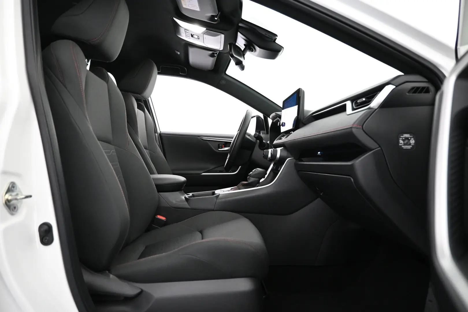 Car Image - 6I3IPIa9EkpTnVoAEVYi0N