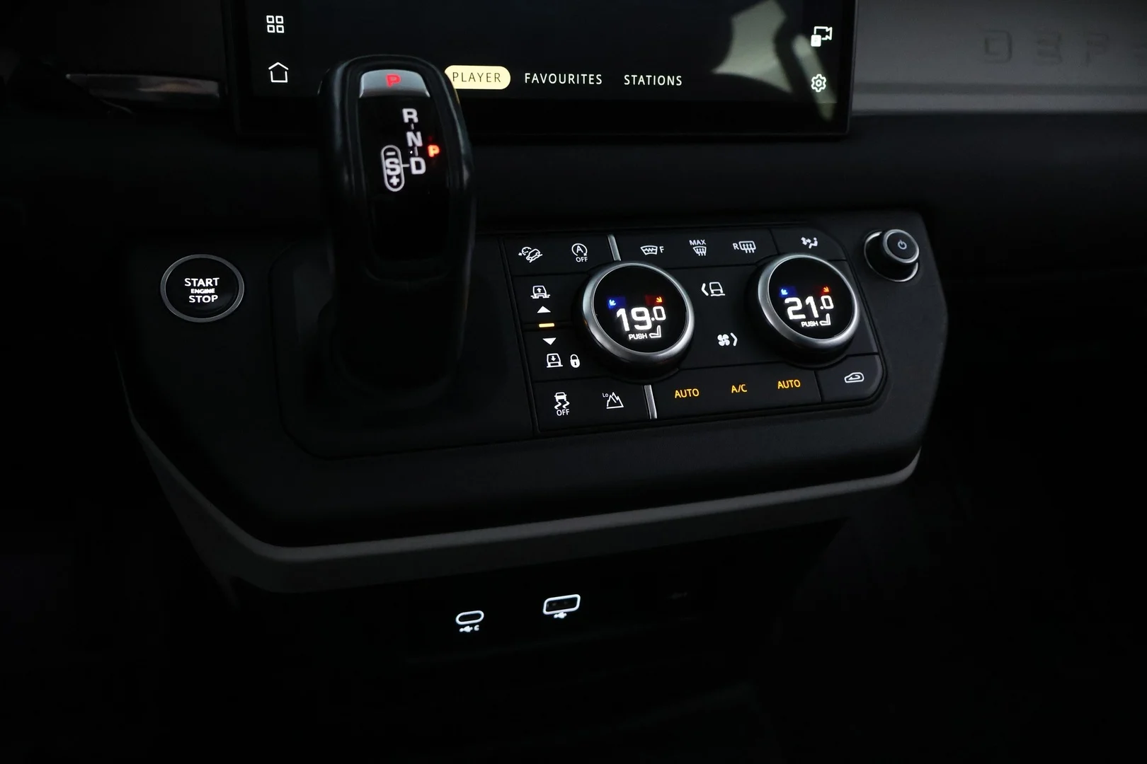 Car Image - 4C3GTPG4BUjkCEft3h9w8P