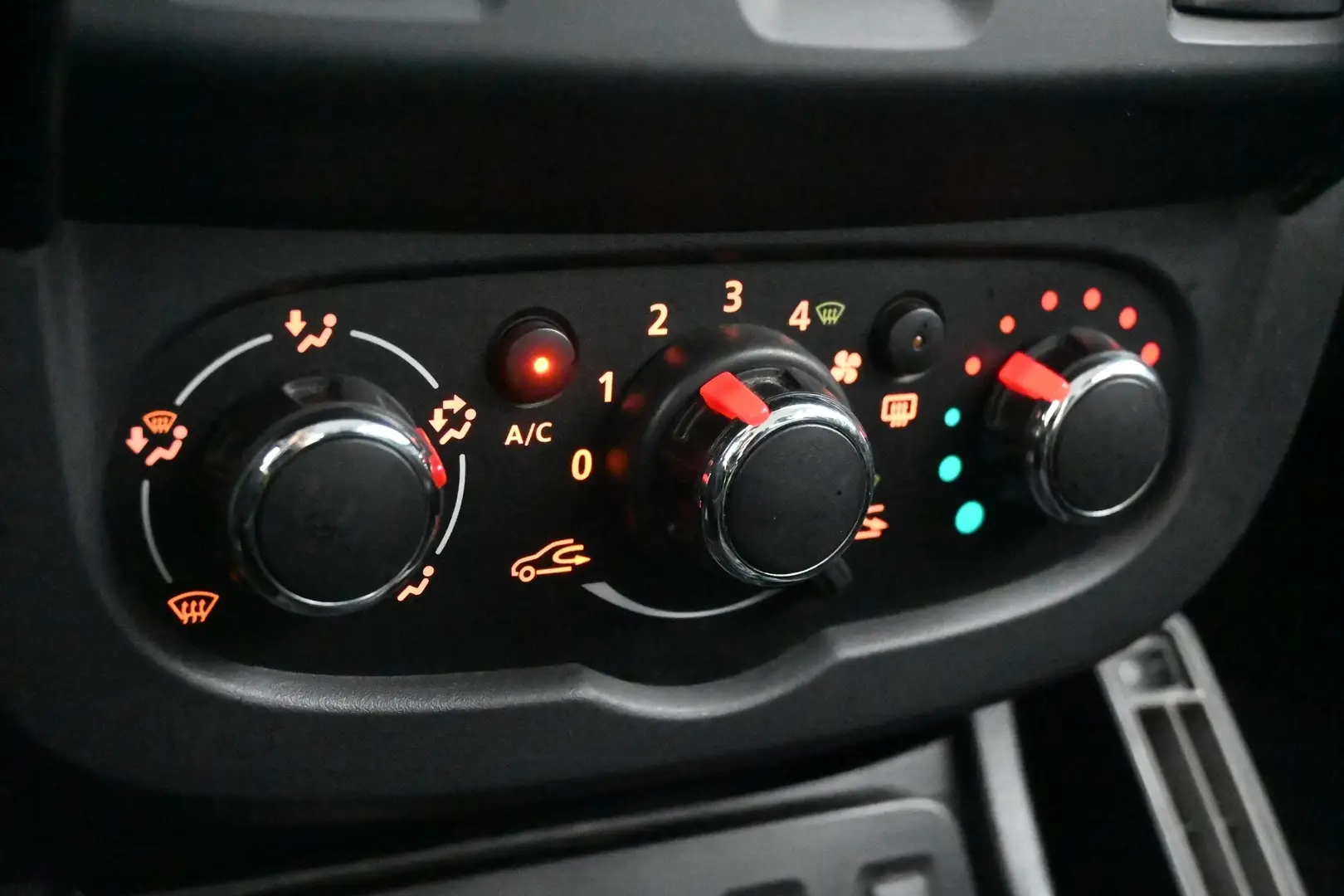 Car Image - 28fVmvLpeUGQb6AvjP0JUf