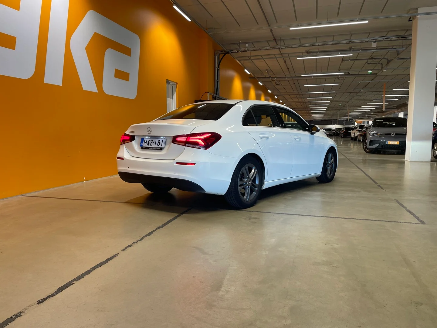 Car Image - 775eDQor3XknnIKR2fbPFA