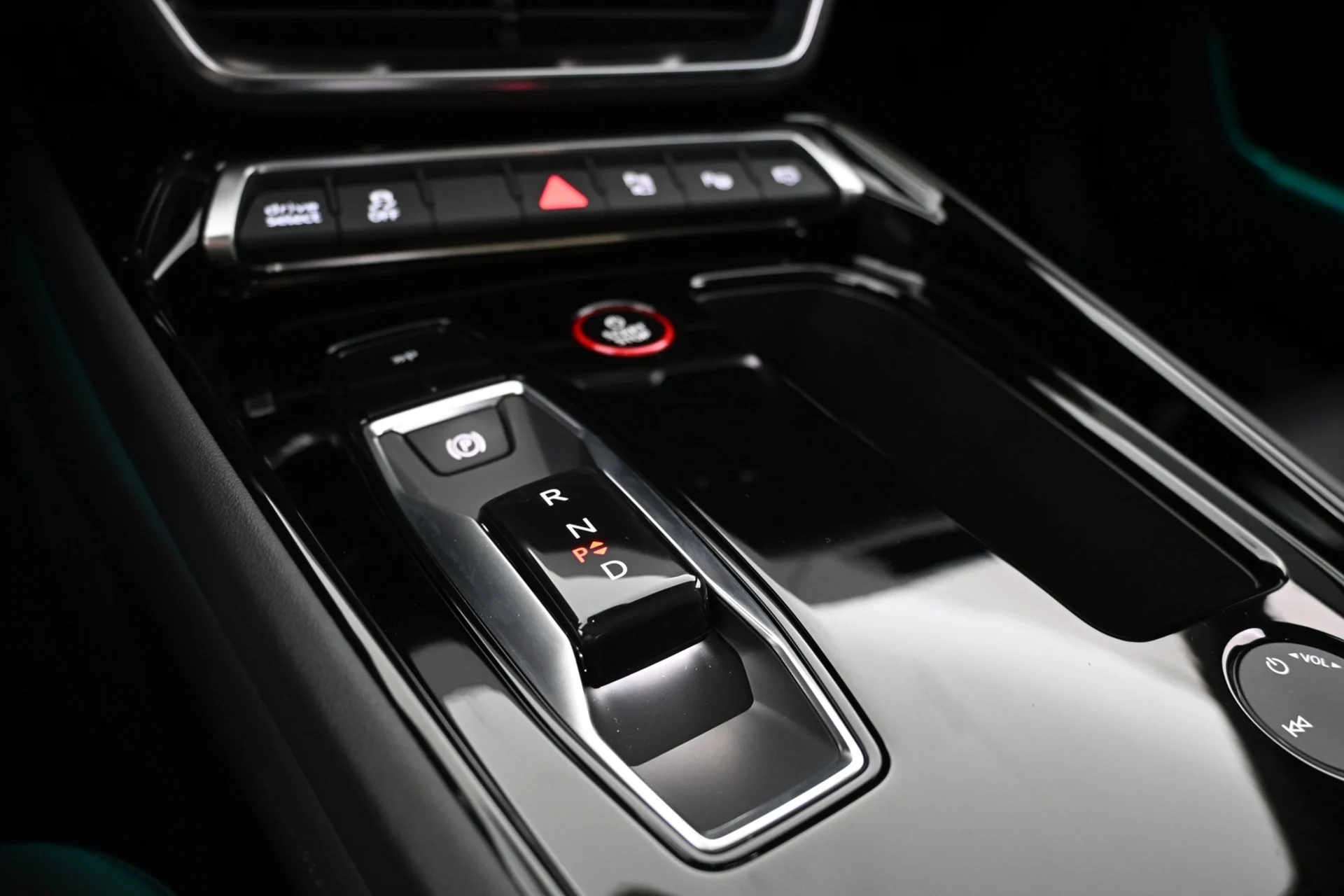 Car Image - 2Z1cQnCnTOl1jcjlDo9D9i