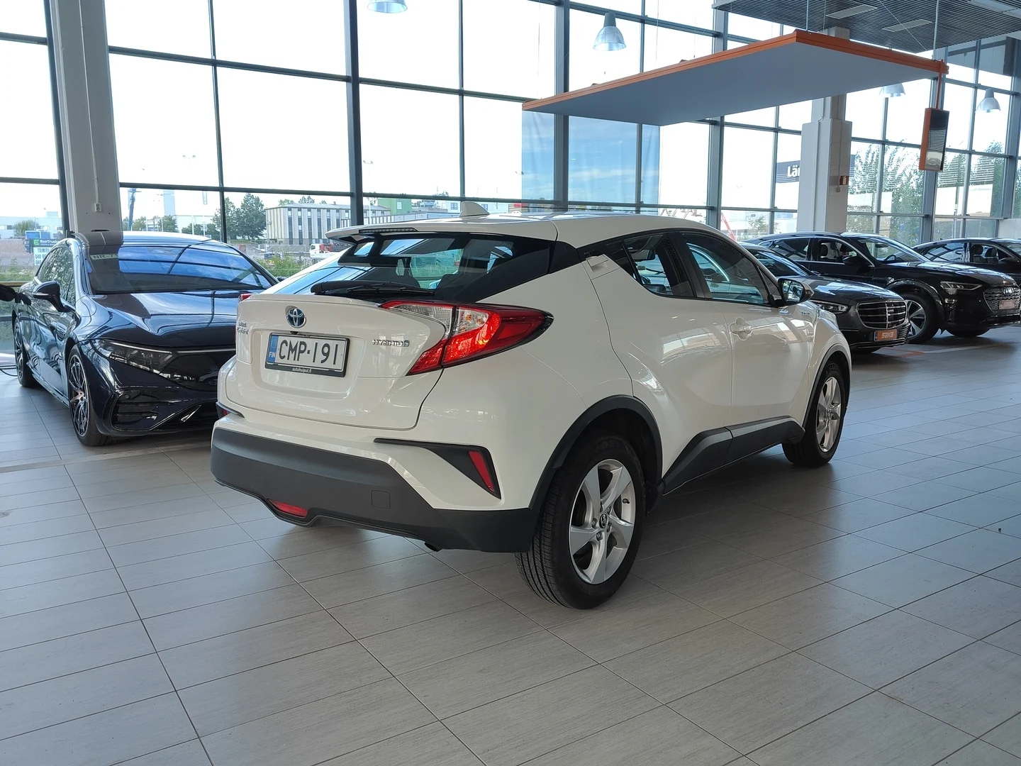Car Image - 5MbFq1ZDSoFafAy98xL8oe