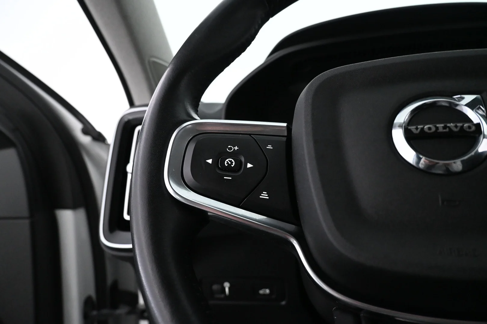 Car Image - 1PwJ29Y6wE5OYs7zwQBFTc