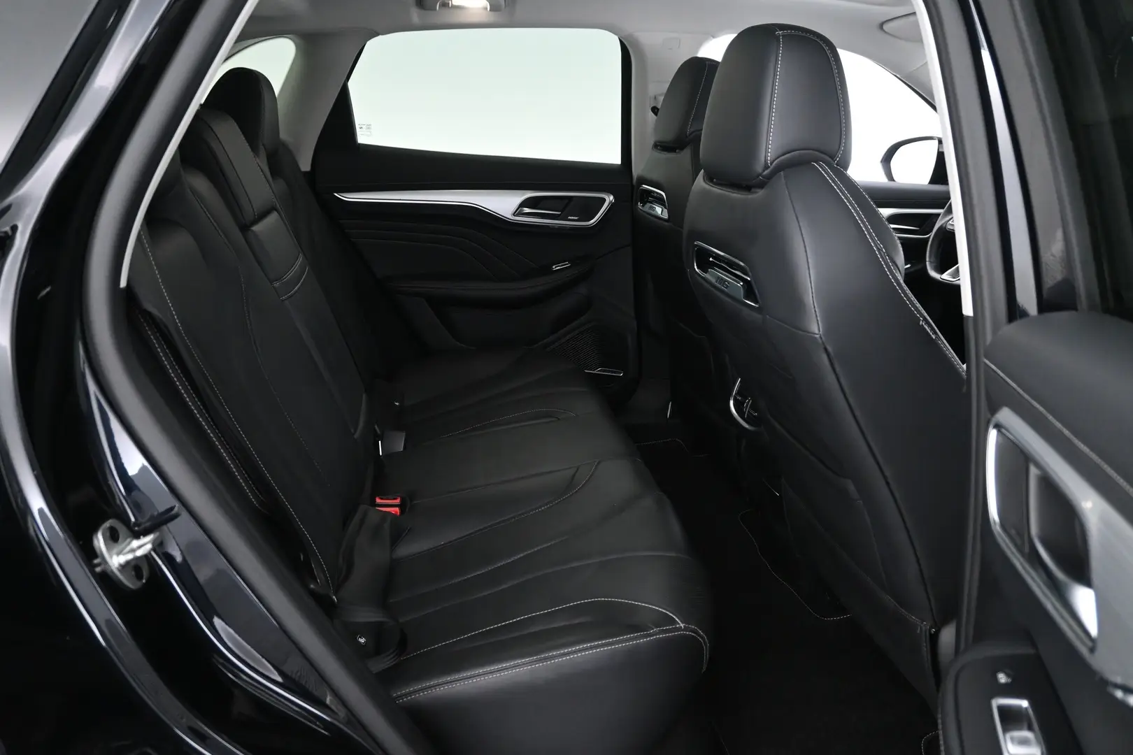 Car Image - 6XBvbu4y2eTy3YmsEFSvm0