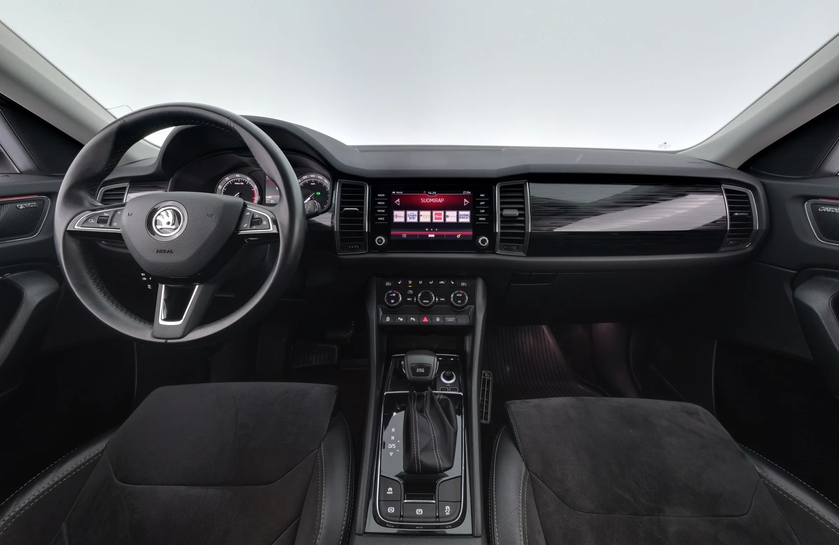 Car Image - 3SoY7u4VcKUvuY8ORQyNC6