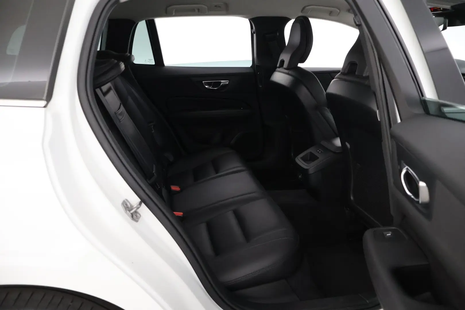 Car Image - 2SdPEQC1UwNLt0xIjPxigJ