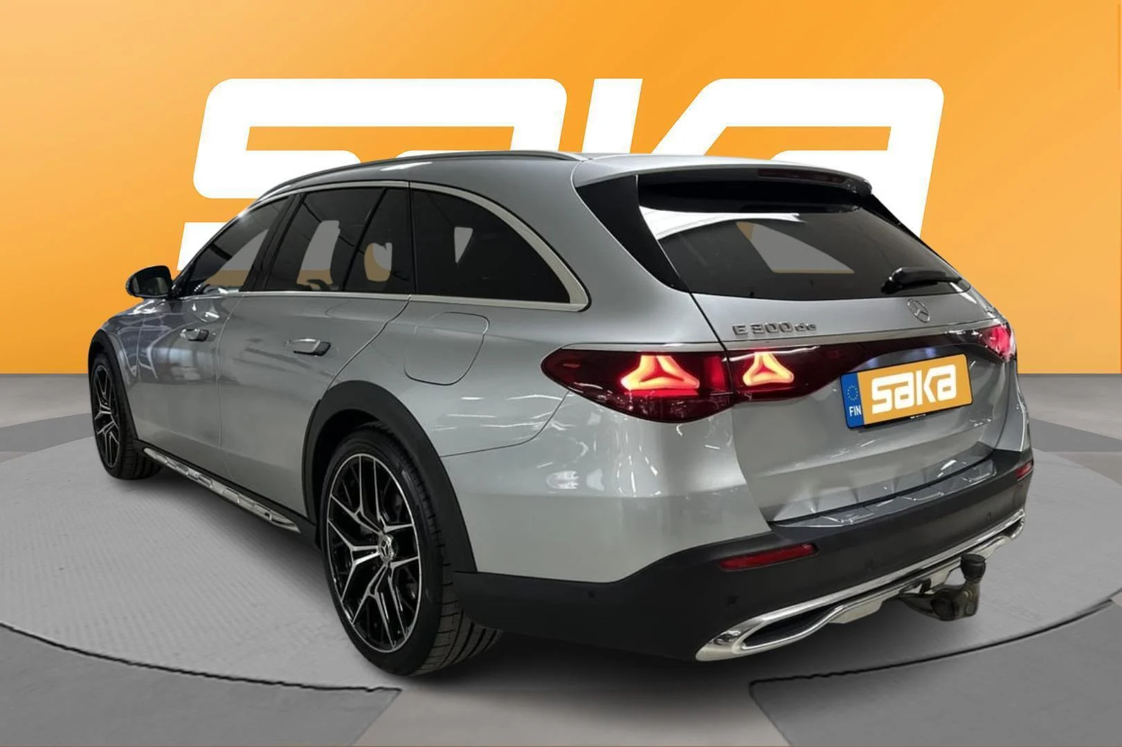 Car Image - ufauklH34aplpLfOneN8j