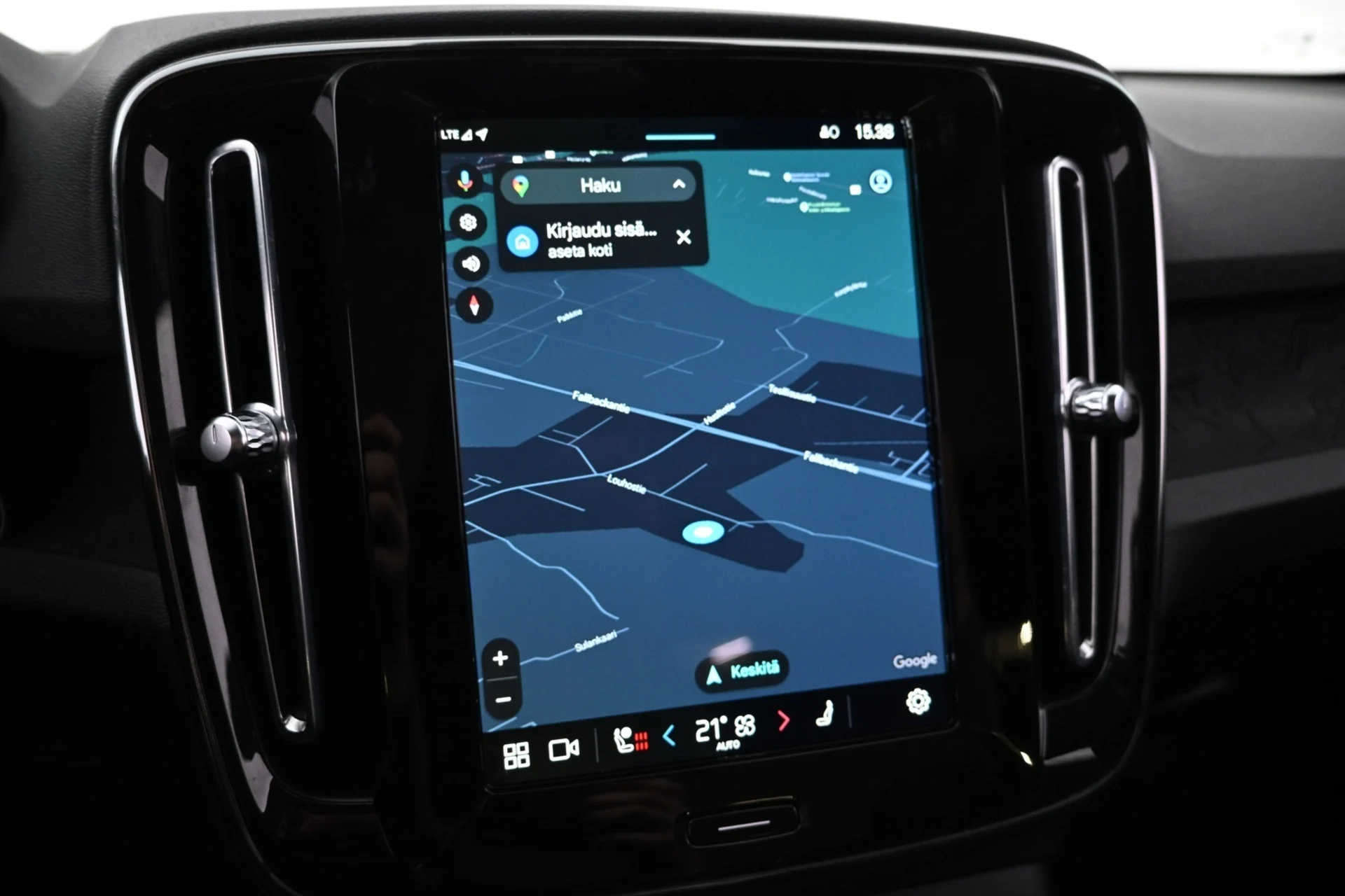 Car Image - 5ahwXkM3wurUkDDDPxl7w0