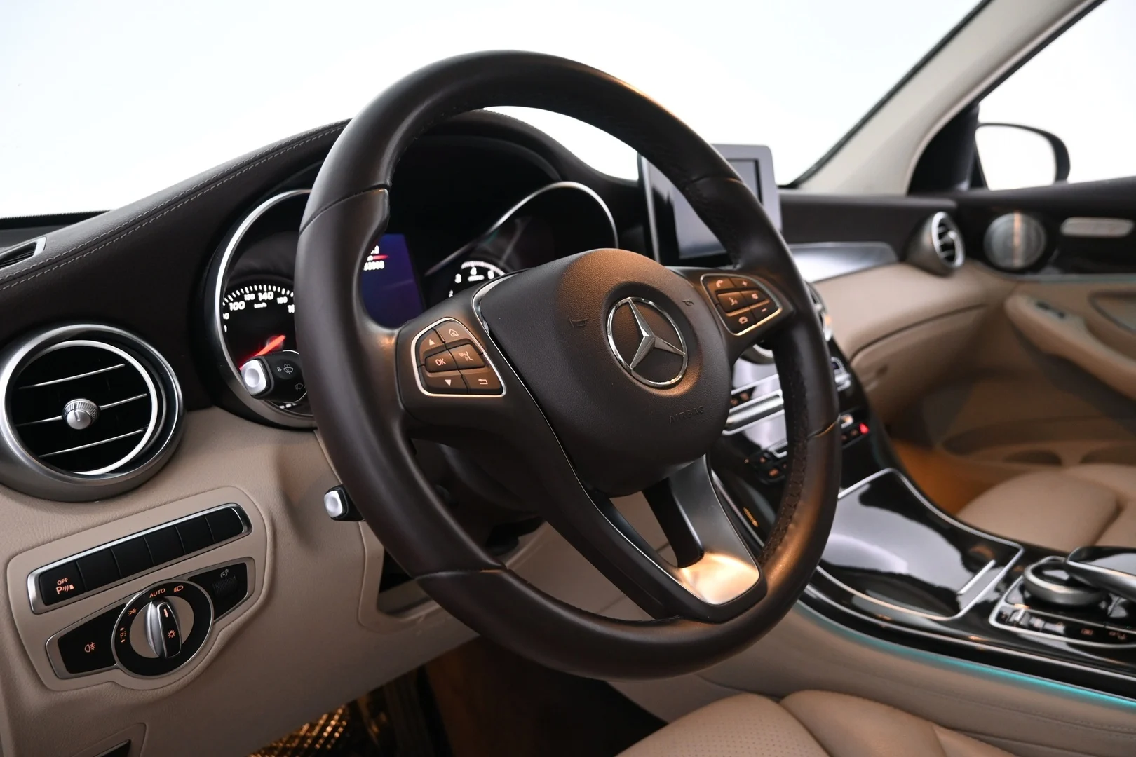 Car Image - 3FI41TJl39Qiq9PeDhKkTA