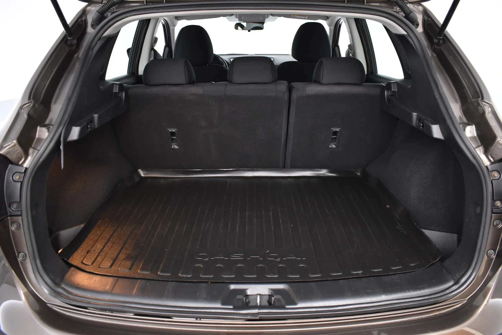 Car Image - 7kt8EwZzxngowPzx80dK7M