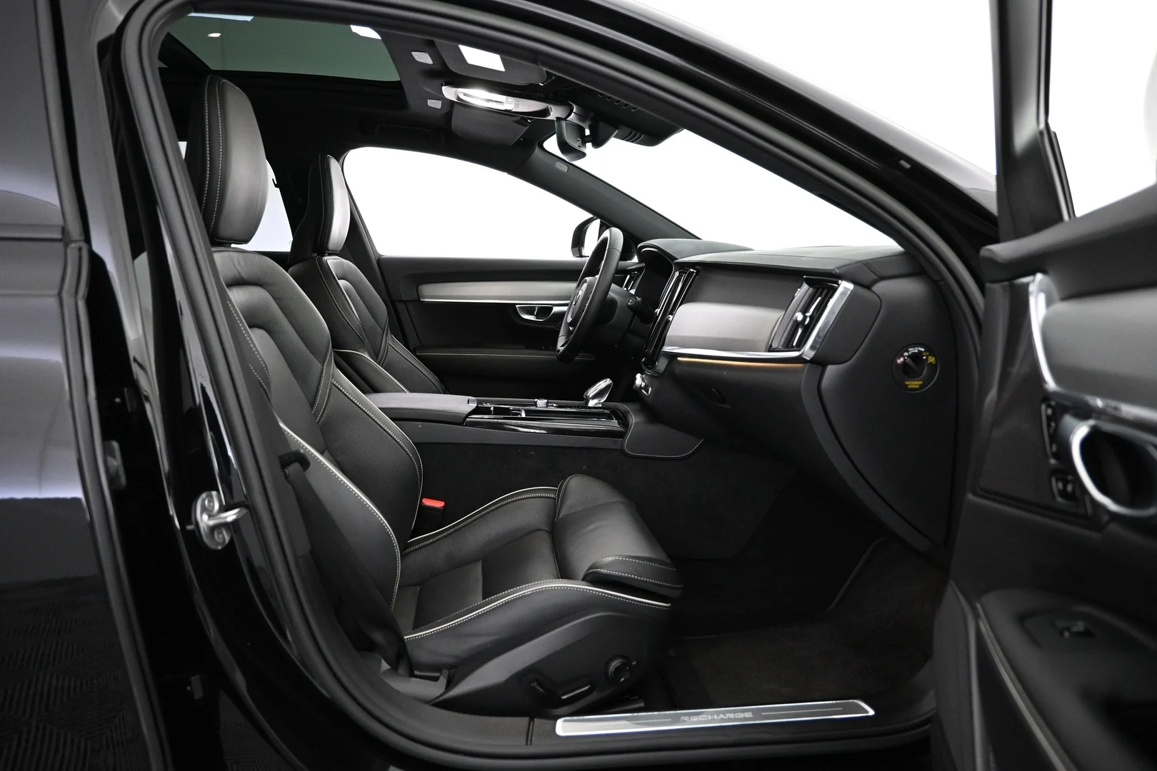 Car Image - 1KIEIAP31XAyyvyYxbInXv