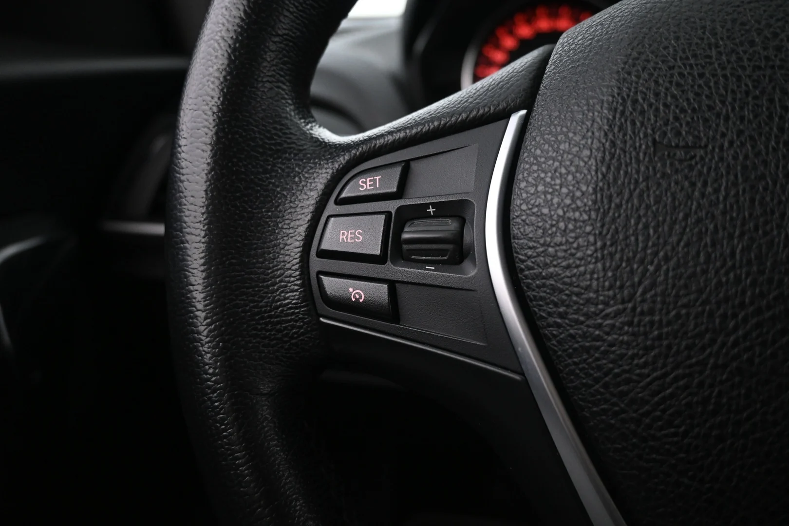 Car Image - 5TIBUE1HUBfh5ZXo5JHROO