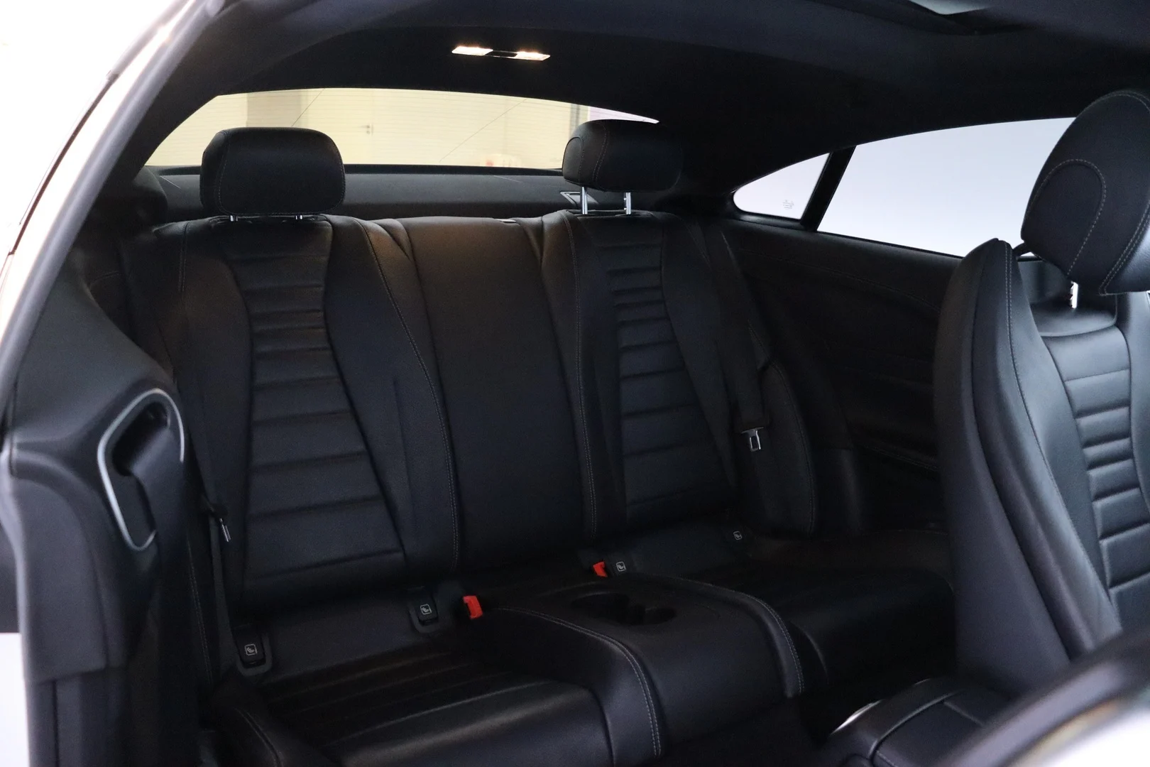 Car Image - 7cNhFYL5vEyYDszsToG2ut