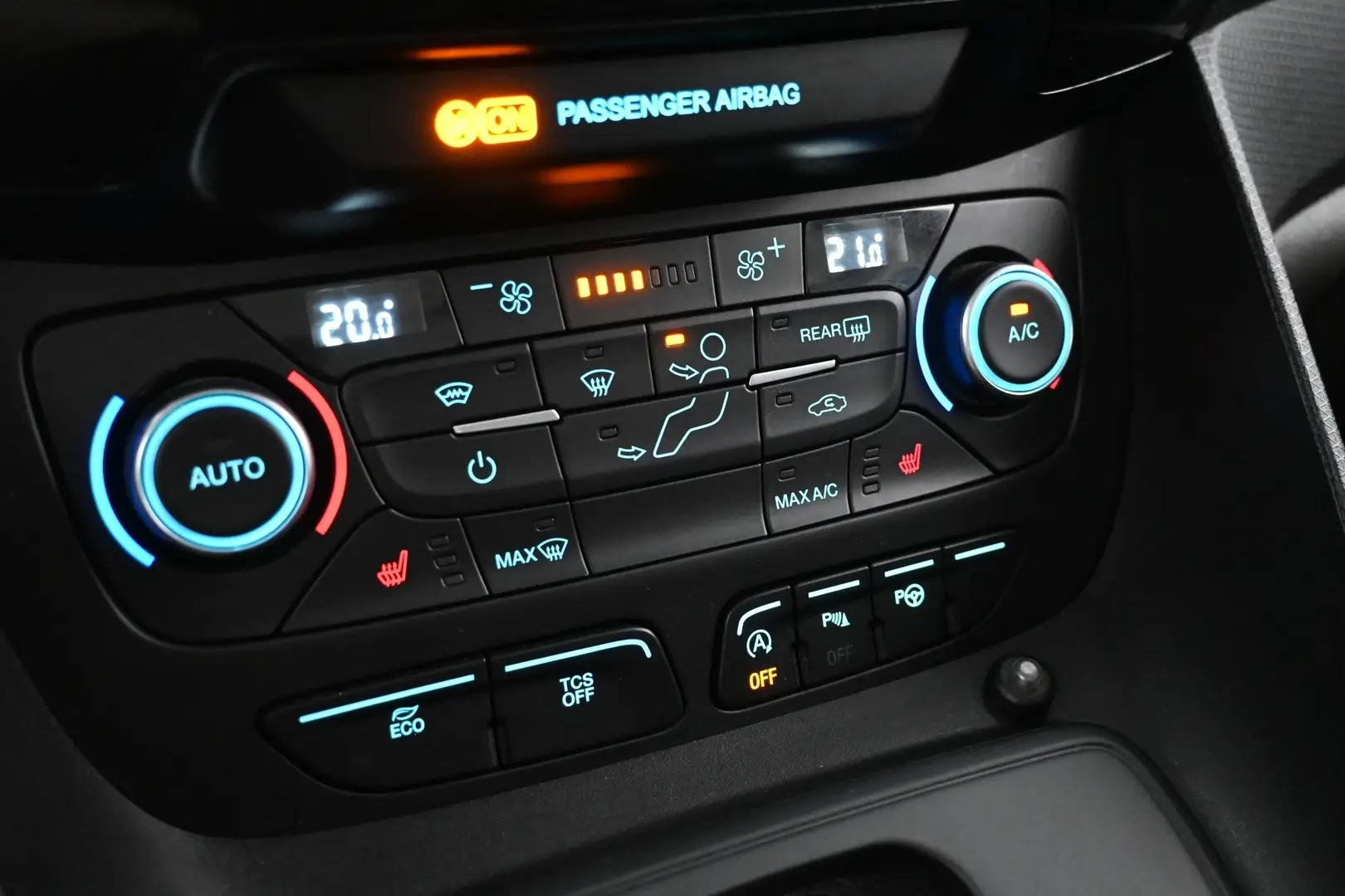 Car Image - 2J003JgOxcwxxtTTQqQmKE