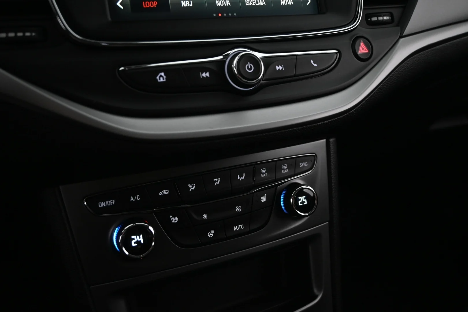 Car Image - 3oYq6ddriD2x0dT4IipkDe