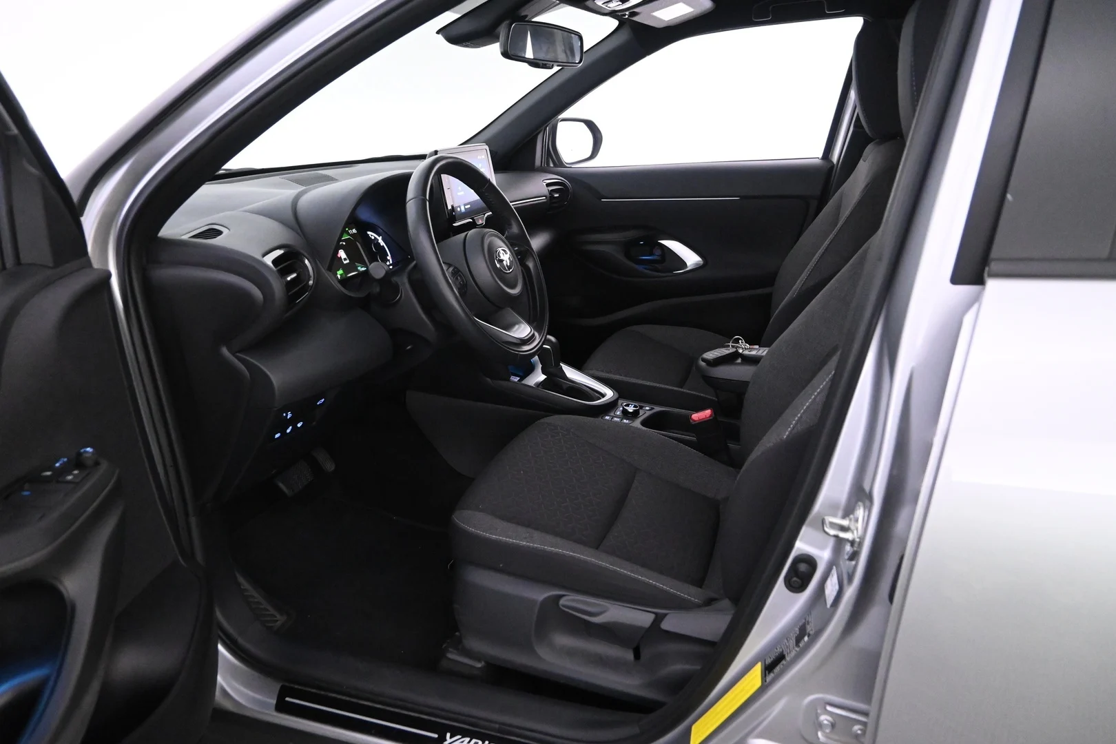 Car Image - 6NsrV7yIyeBMpQc68k6kxD