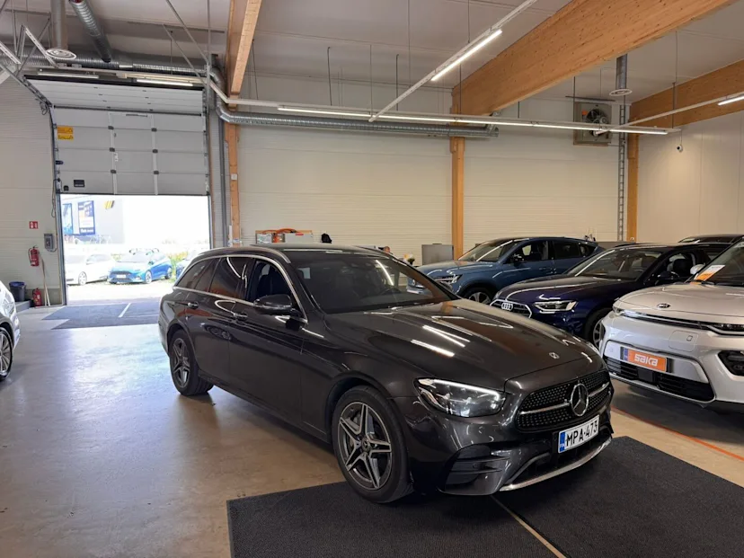 Mercedes-Benz E