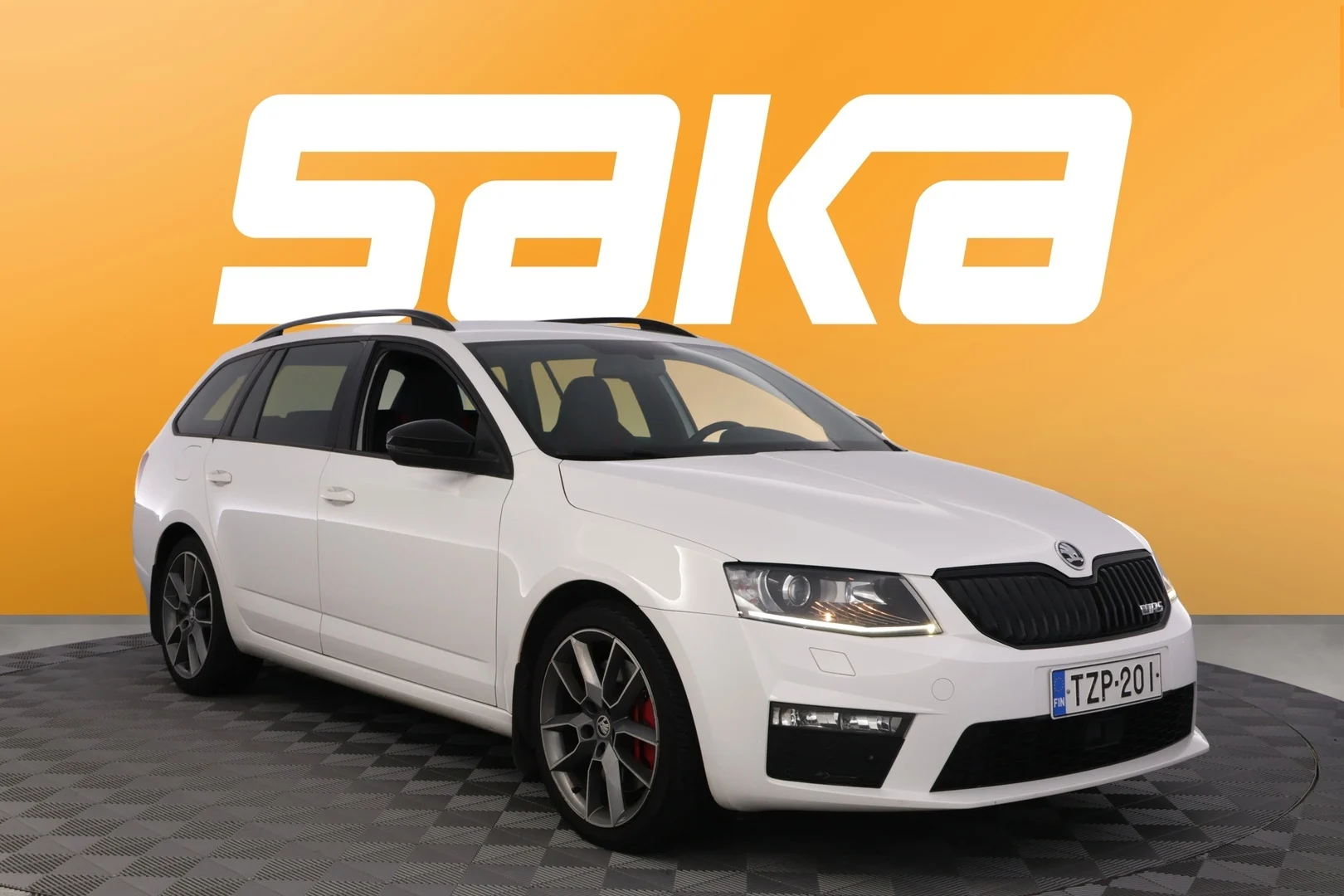 Car Image - dXYF3UzpEi1I6avoTLxot