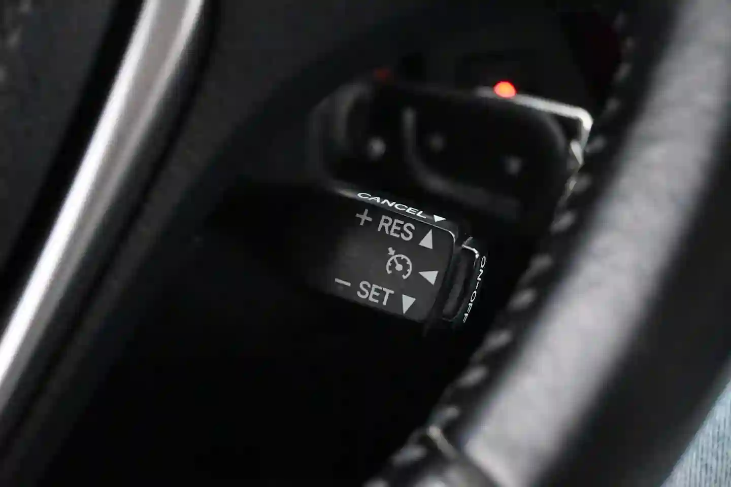 Car Image - 4dysCrkxrcamus2g51ecmc