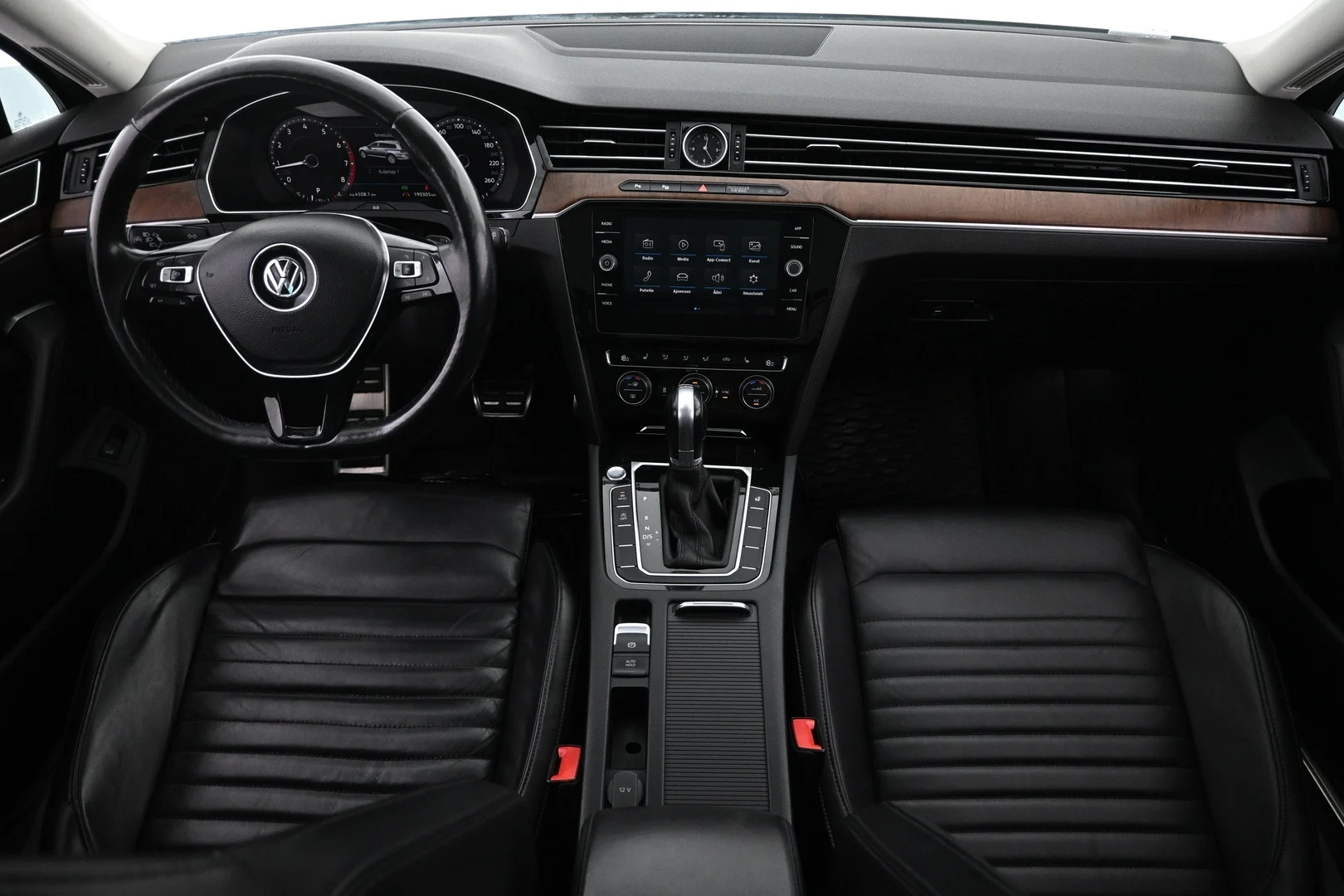 Car Image - 5NxMVwVyYpSEo1rQFb7P6b