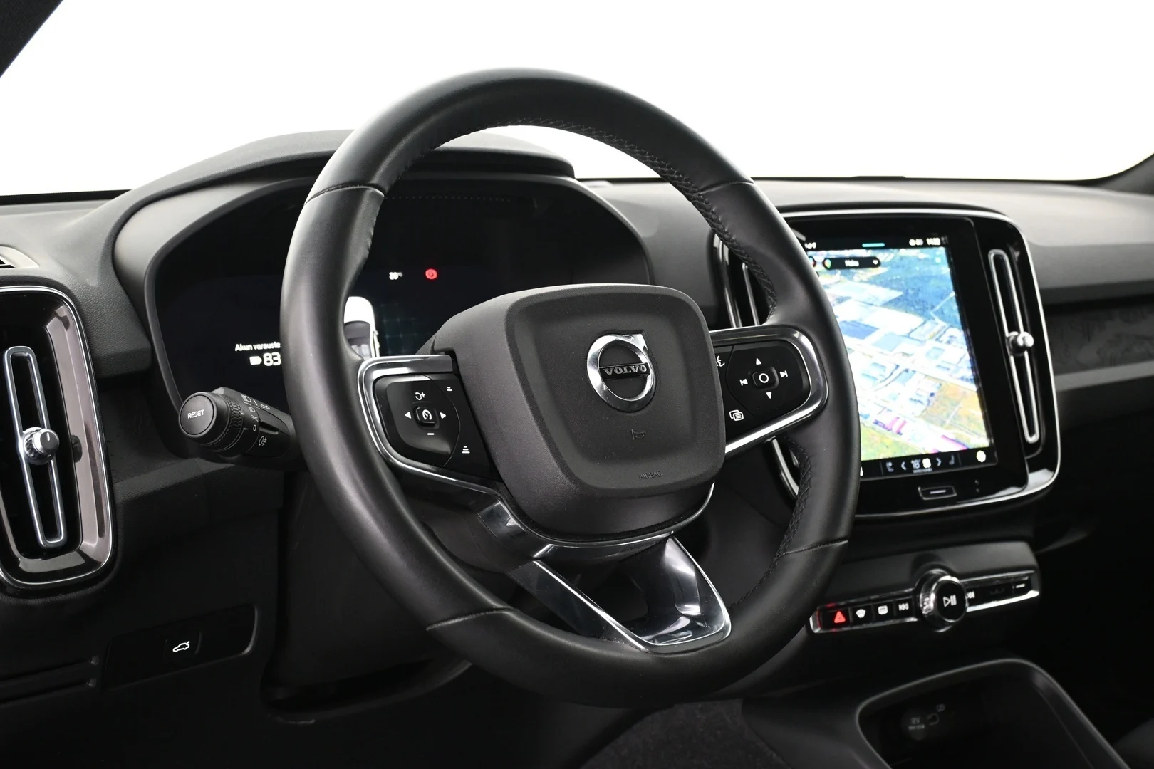 Car Image - xG4PUqfnUjIDeuW6HQeOh