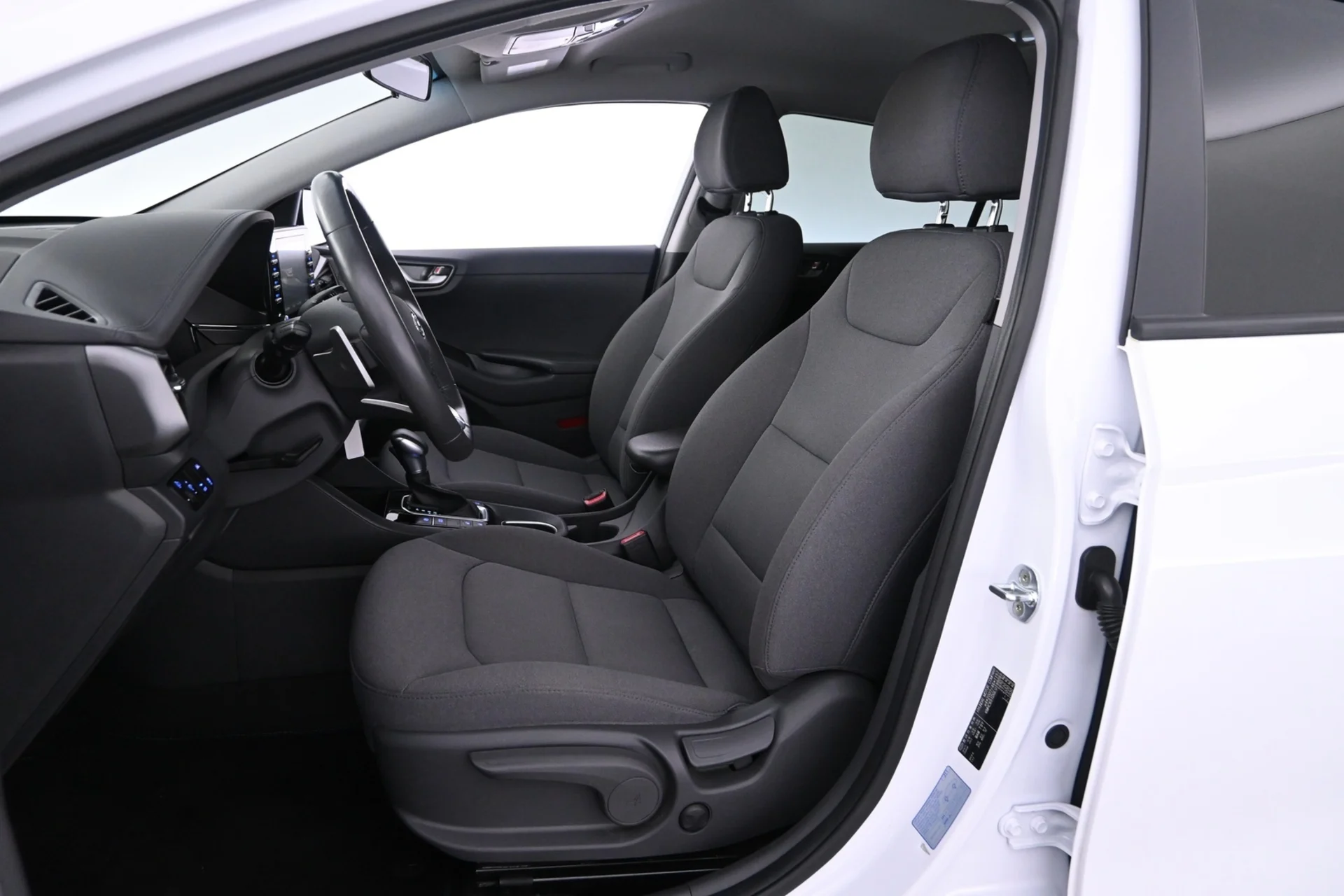 Car Image - 7JnSMN2YvxooveXXDc6ZKw