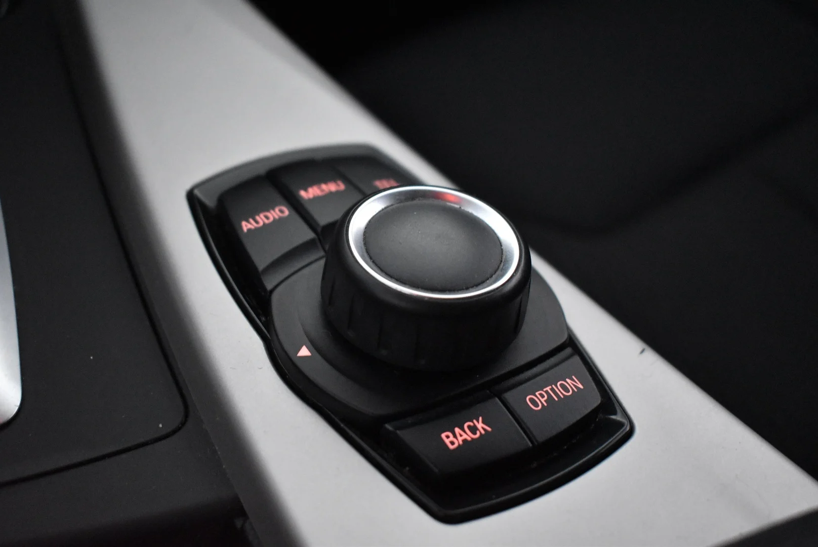 Car Image - 2xCSc2TnNGFVebVekClMSf