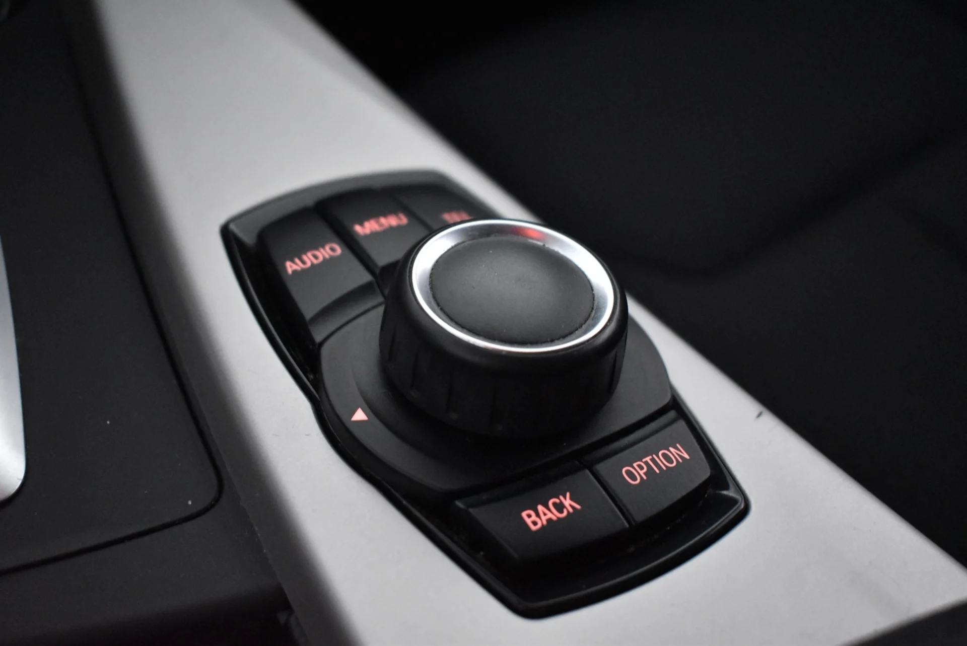 Car Image - 2xCSc2TnNGFVebVekClMSf