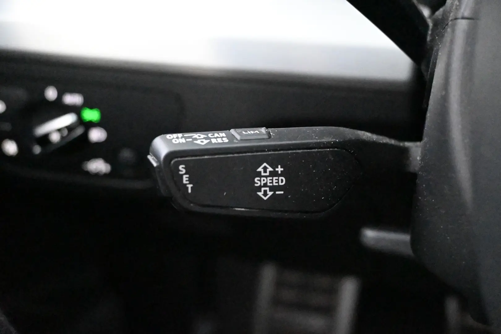 Car Image - 1vKyXzxfyQXvXH50IzAmum
