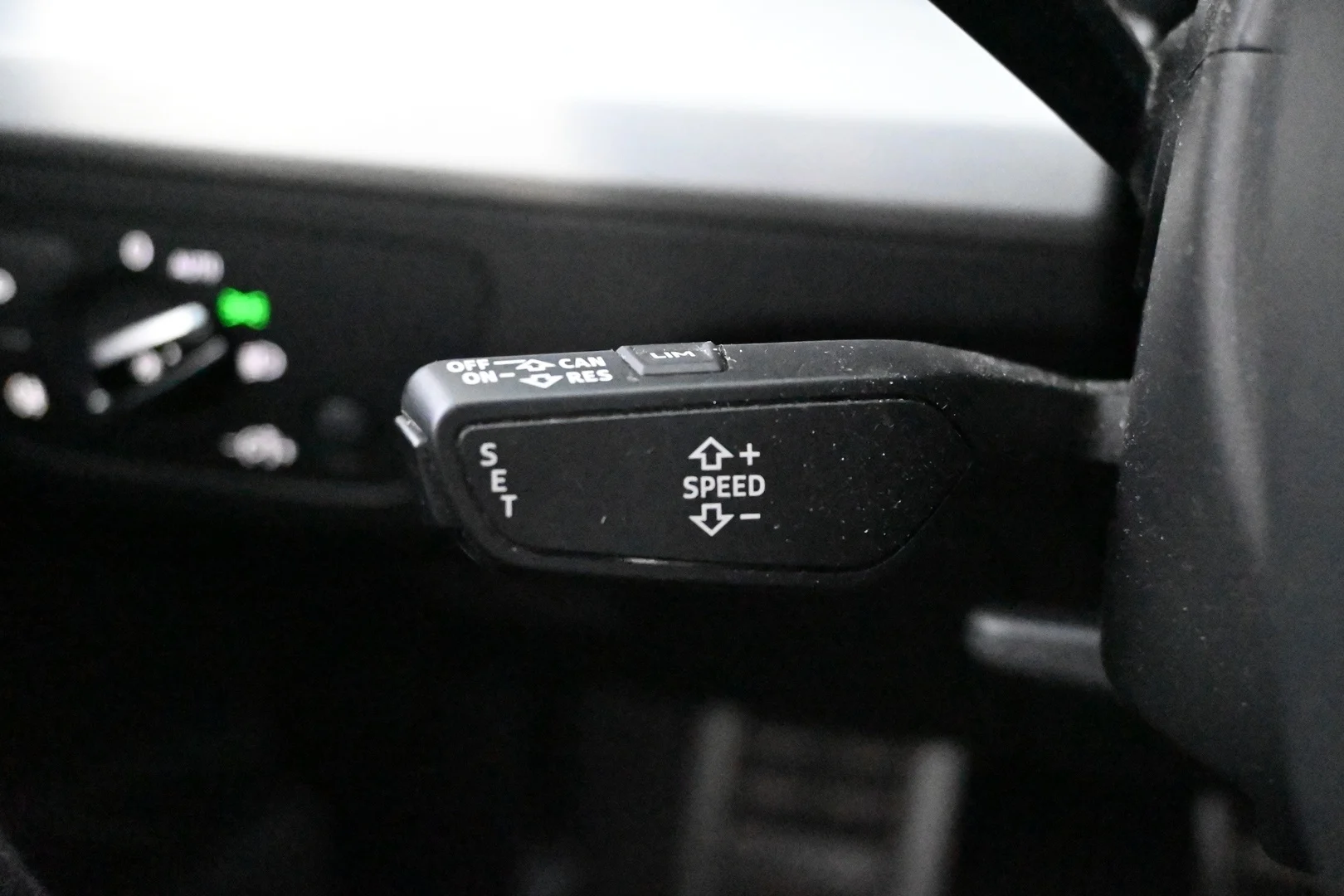Car Image - 1vKyXzxfyQXvXH50IzAmum