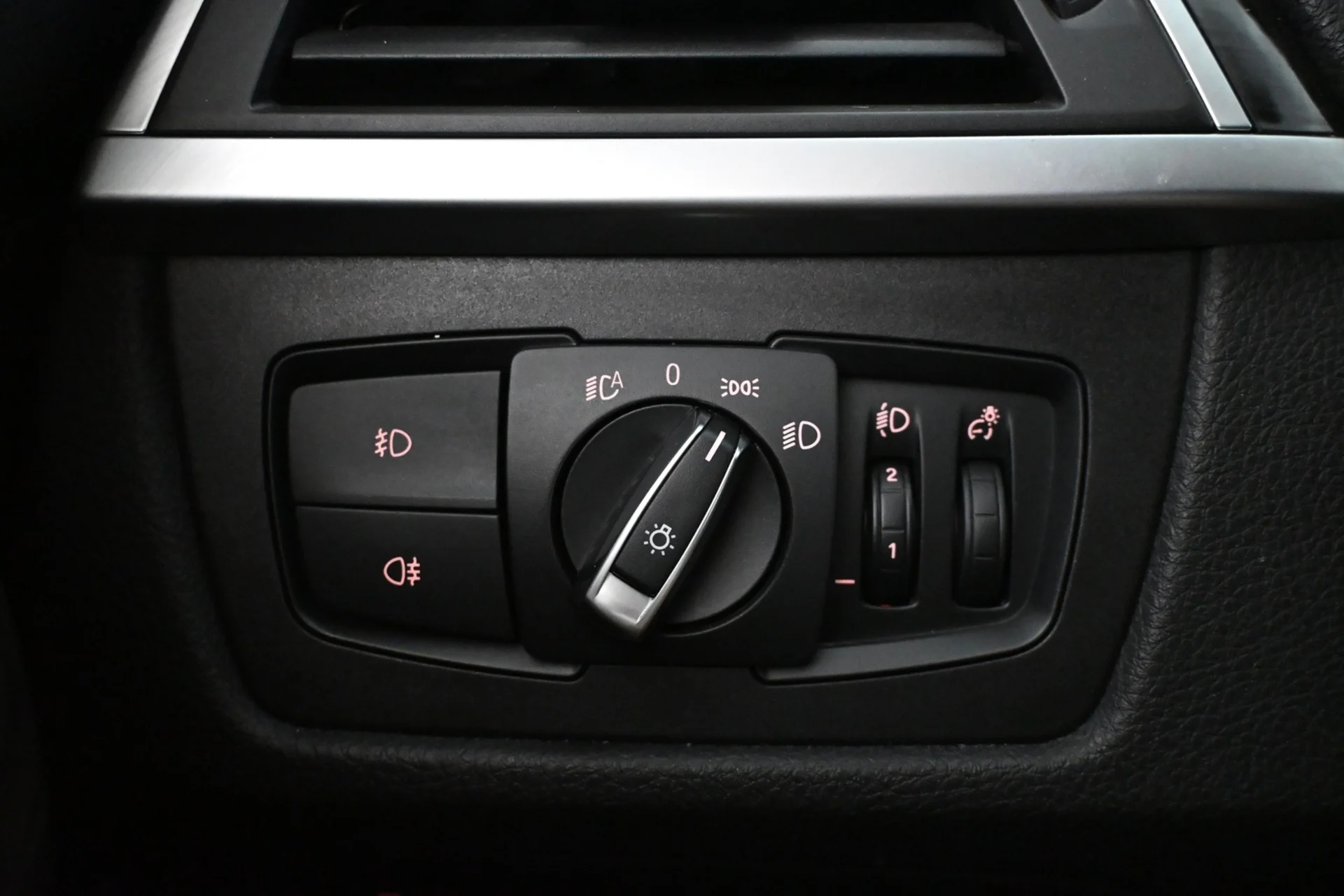 Car Image - 15JcEBgWUlgB0Wd8dvw92F