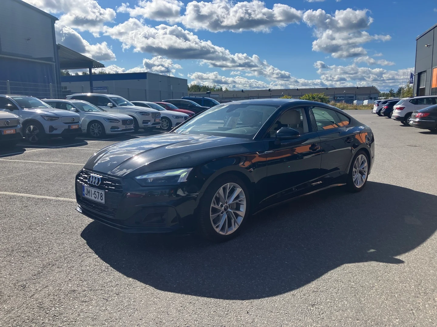 Car Image - 1Mpar57Bm4EUOhXoRNGDjL