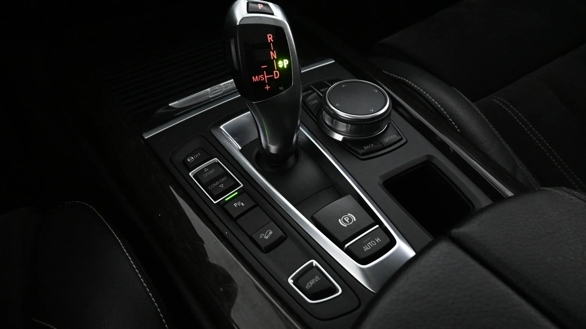 Car Image - 5b0qaLub7pwVMZwWwijONg