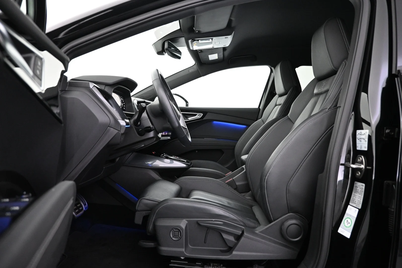 Car Image - 5sMY6gIA99jBMpsN8vJVq7
