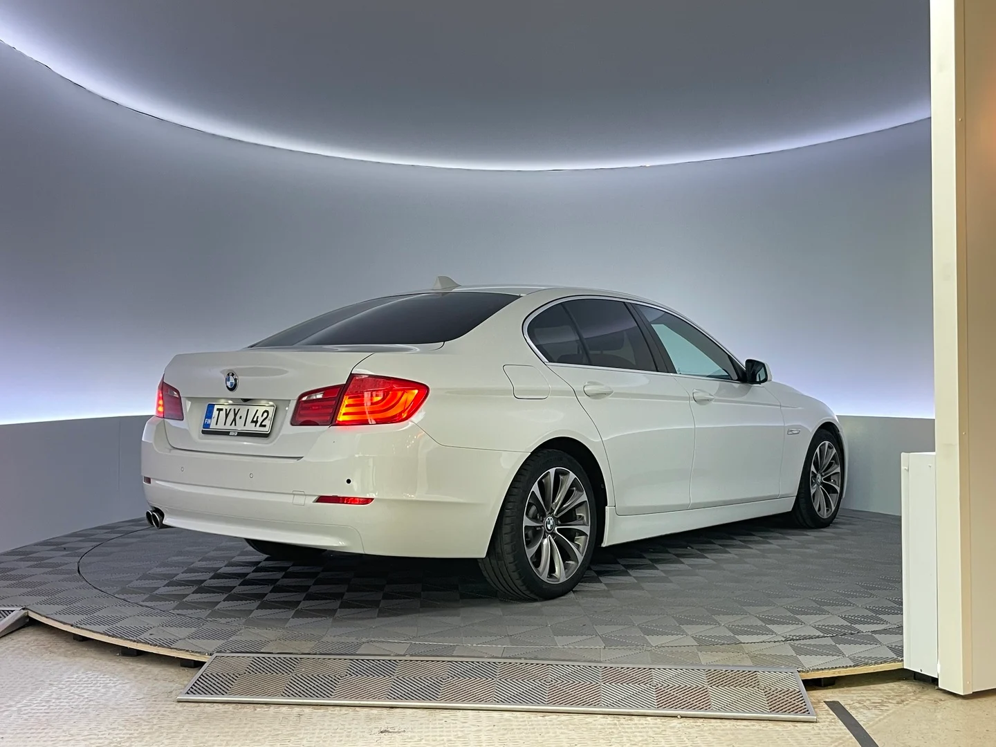 Car Image - 7bxQ1AUQQWckimNMqKnGFv